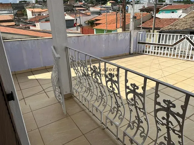Casa com 178m² 4 quartos e 3 banheiros, à venda, no bairro Parque Califórnia em Jacareí