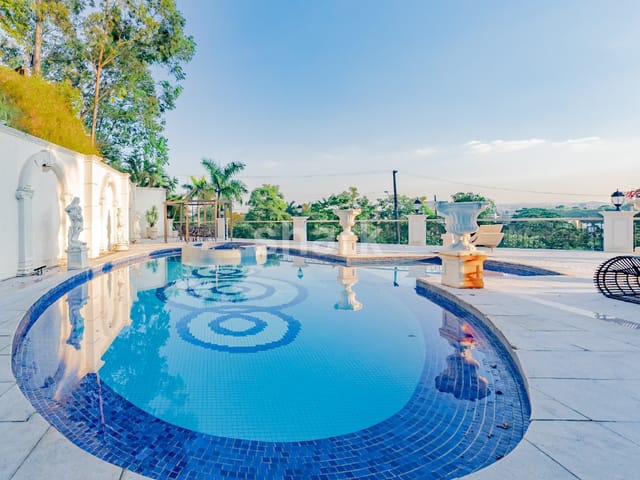 Casa com 3300m² 7 quartos e 10 banheiros, à venda, no bairro Residencial Tamboré em Barueri