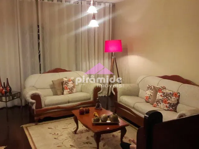 Casa com 196m² 3 quartos e 3 banheiros, à venda, no bairro Vera Cruz em Caçapava