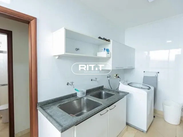 Casa com 820m² 5 quartos e 6 banheiros, à venda, no bairro Barão Geraldo em Campinas