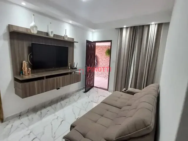 Casa 2 quartos e 2 banheiros, à venda, no bairro Batistini em São Bernardo do Campo