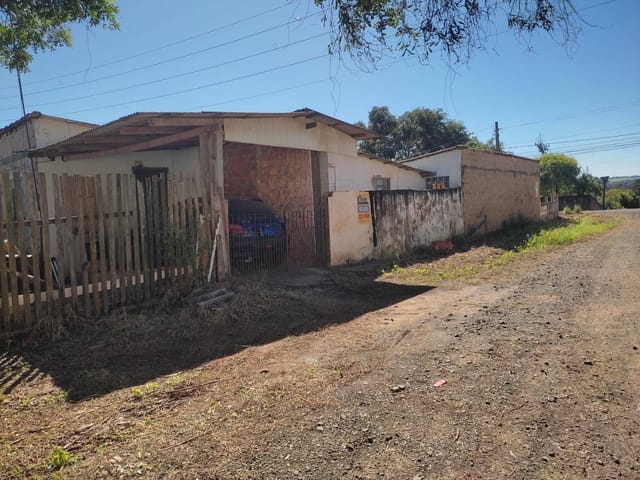 Casa à venda, terreno de esquina,  Uvaranas, Ponta Grossa, PR