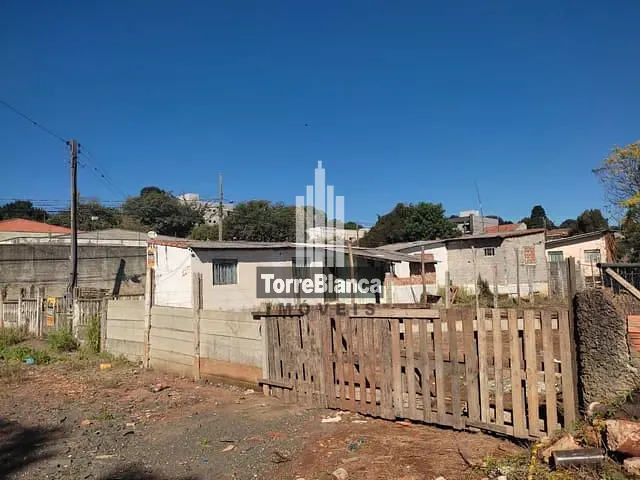 Casa com 507m² 2 quartos e 1 banheiro, à venda, no bairro Uvaranas em Ponta Grossa