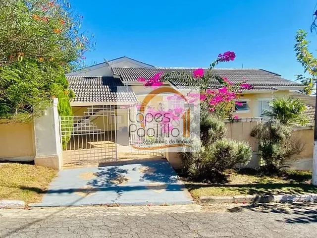 Casa com 960m² 3 quartos e 3 banheiros, à venda, no bairro Panorama Parque Residencial em Atibaia