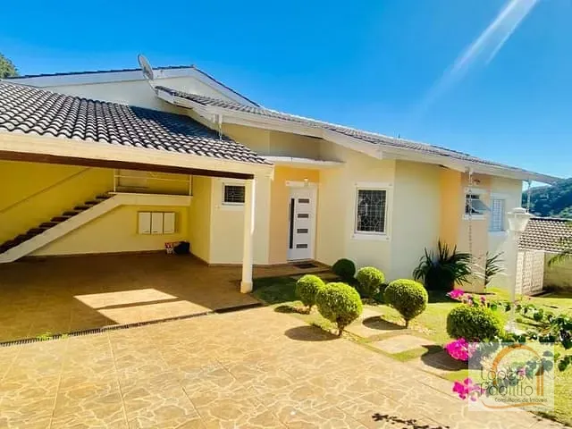 Casa com 960m² 3 quartos e 3 banheiros, à venda, no bairro Panorama Parque Residencial em Atibaia