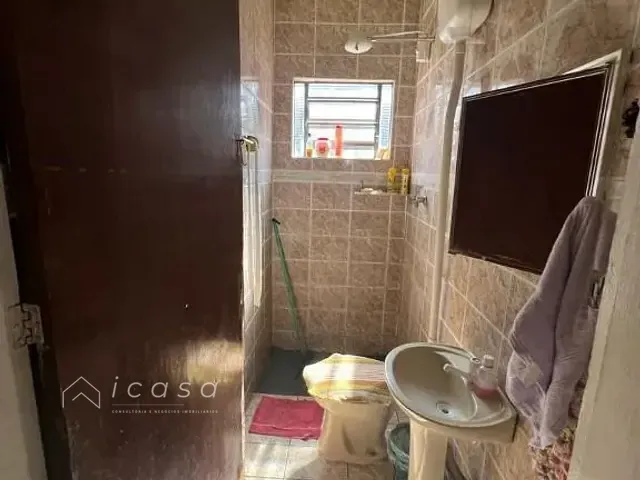 Casa com 150m² 1 quarto e 1 banheiro, à venda, no bairro Vila Resende em Caçapava