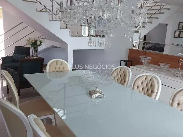 Casa com 550m² 3 quartos e 5 banheiros, à venda, no bairro Parque Residencial Villa dos Inglezes em Sorocaba