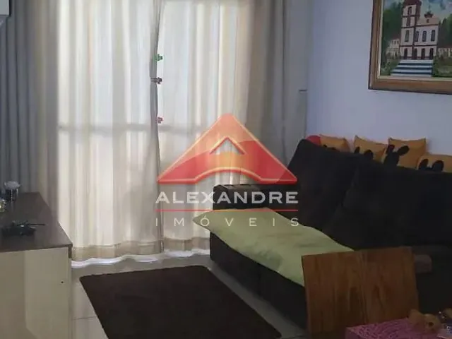 Casa com 200m² 3 quartos e 2 banheiros, à venda, no bairro Jardim das Flores em São José Dos Campos