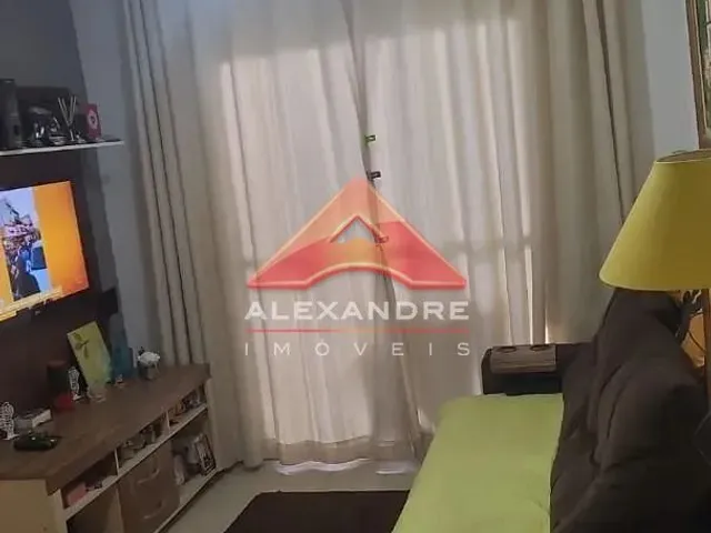 Casa com 200m² 3 quartos e 2 banheiros, à venda, no bairro Jardim das Flores em São José Dos Campos