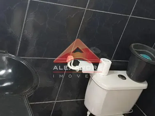 Casa com 200m² 3 quartos e 2 banheiros, à venda, no bairro Jardim das Flores em São José Dos Campos