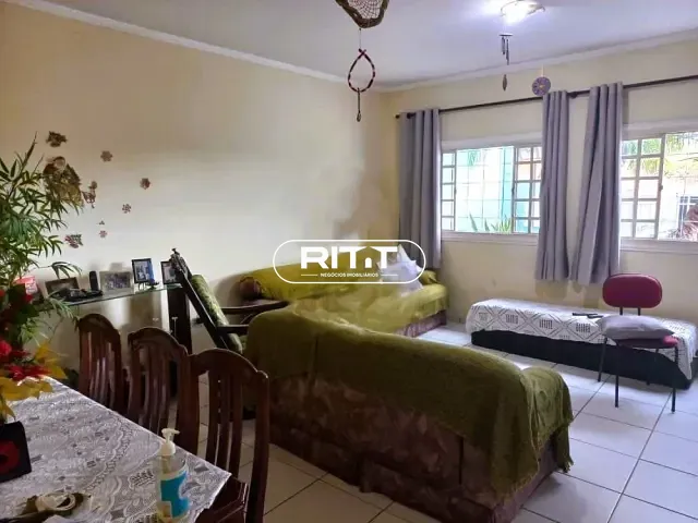 Casa com 300m² 4 quartos e 2 banheiros, à venda, no bairro Jardim Myrian Moreira da Costa em Campinas