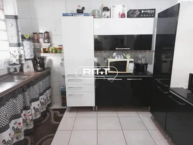 Casa com 300m² 4 quartos e 2 banheiros, à venda, no bairro Jardim Myrian Moreira da Costa em Campinas