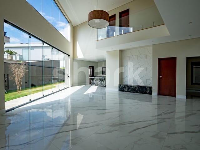 Casa com 400m² 4 quartos e 5 banheiros, à venda, no bairro Cidade Tamboré em Santana de Parnaíba