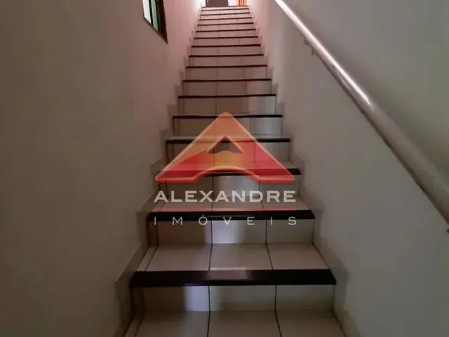 Casa com 300m² 3 quartos e 2 banheiros, à venda, no bairro Parque Novo Horizonte em São José Dos Campos