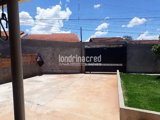 Casa à venda, no bairro Conjunto Habitacional José Giordano em Londrina