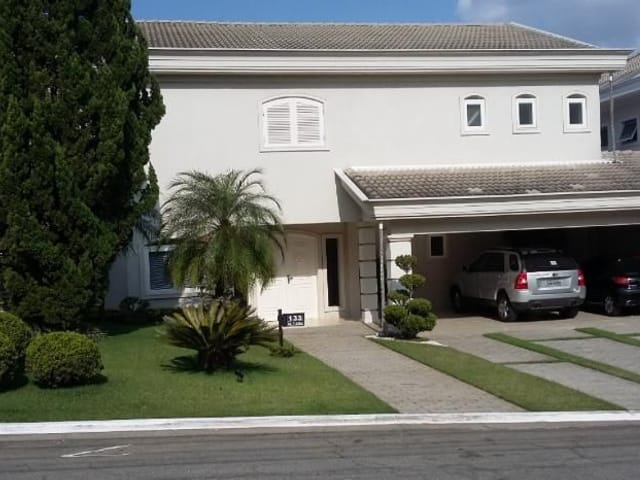 Casa com 525m² 4 quartos e 7 banheiros, à venda, no bairro Alphaville em Santana de Parnaíba