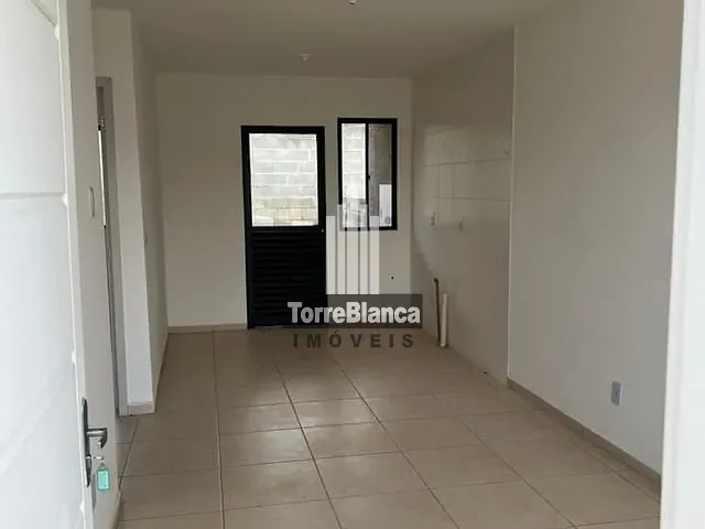Casa com 61m² 2 quartos e 1 banheiro, à venda, no bairro Cará-cará em Ponta Grossa