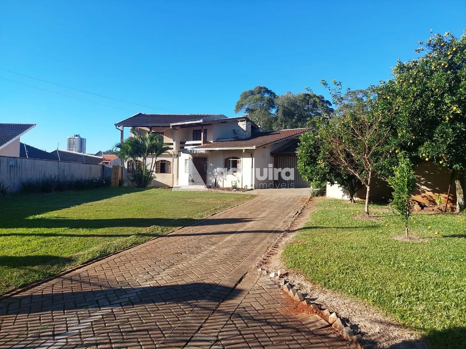 Casa, 4 quartos, 225 m² - Foto 2