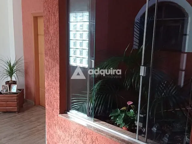 Casa com 647m² 4 quartos e 4 banheiros, à venda, no bairro Colônia Dona Luíza em Ponta Grossa