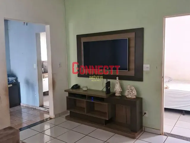 Casa 3 quartos e 3 banheiros, à venda, no bairro Jardim Anhangüera em Ribeirão Preto