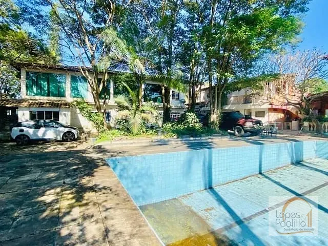 Casa com 900m² 3 quartos e 2 banheiros, à venda, no bairro Jardim Imperial em Atibaia
