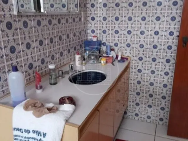 Casa com 305m² 3 quartos e 1 banheiro, à venda, no bairro Jardim Guarapiranga em São Paulo
