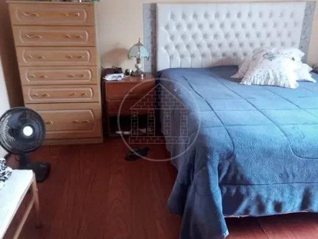 Casa com 305m² 3 quartos e 1 banheiro, à venda, no bairro Jardim Guarapiranga em São Paulo