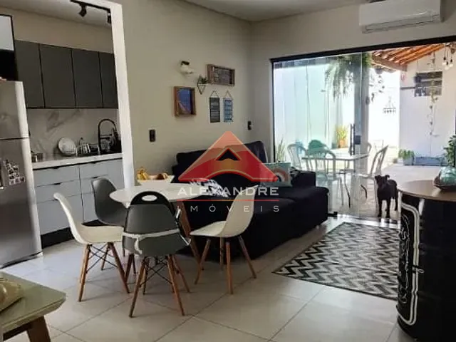 Casa com 150m² 2 quartos e 2 banheiros, à venda, no bairro Vila Industrial em São José dos Campos