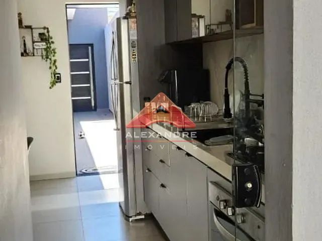 Casa com 150m² 2 quartos e 2 banheiros, à venda, no bairro Vila Industrial em São José dos Campos
