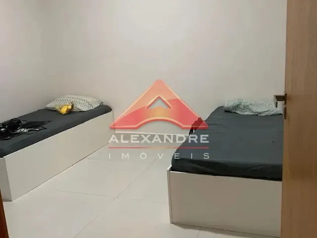 Casa com 250m² 3 quartos e 1 banheiro, à venda, no bairro Jardim das Flores em São José Dos Campos
