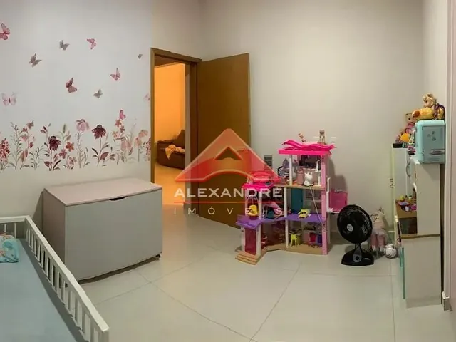 Casa com 250m² 3 quartos e 1 banheiro, à venda, no bairro Jardim das Flores em São José Dos Campos