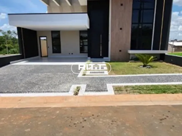 Casa com 300m² 3 quartos e 4 banheiros, à venda, no bairro Boa Esperança em Paulínia