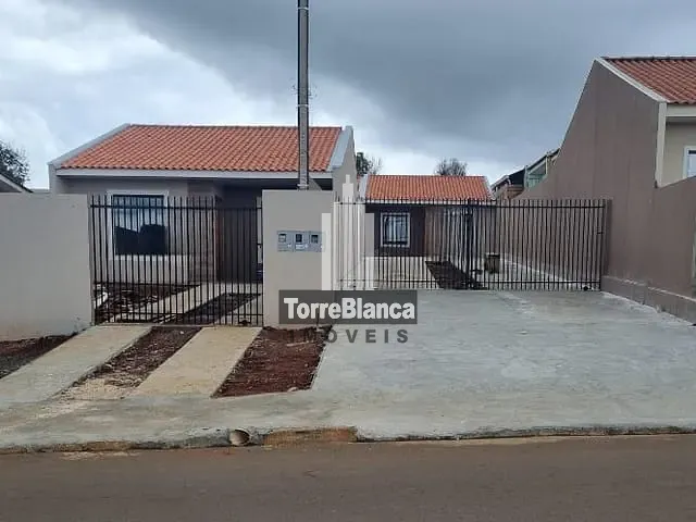 Casa 2 quartos e 1 banheiro, à venda, no bairro Cará-cará em Ponta Grossa