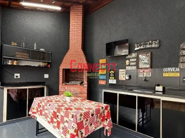 Casa com 168m² 3 quartos e 2 banheiros, à venda, no bairro Jardim Interlagos em Ribeirão Preto