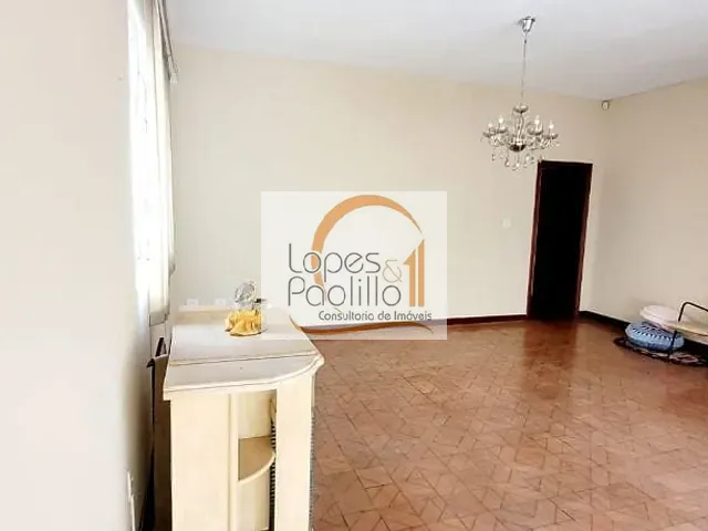 Casa com 600m² 3 quartos e 2 banheiros, à venda, no bairro Centro em Atibaia