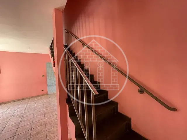 Casa com 250m² 7 quartos e 7 banheiros, à venda, no bairro Jardim Santa Fé (Zona Sul) em São Paulo