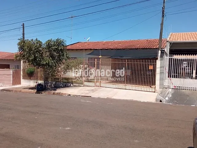Casa 3 quartos e 2 banheiros, à venda, no bairro Monte Belo em Londrina
