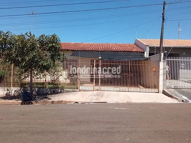 Casa 3 quartos e 2 banheiros, à venda, no bairro Monte Belo em Londrina