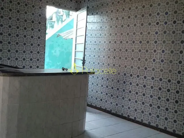 Casa 2 quartos e 1 banheiro, à venda, no bairro Vila Mariana em Aparecida