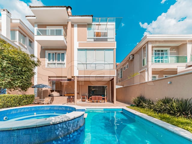Casa com 560m² 4 quartos e 6 banheiros, à venda, no bairro Alphaville em Santana de Parnaíba