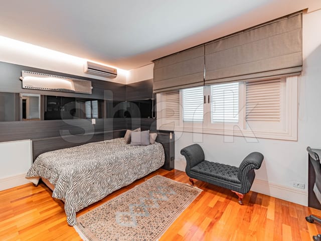 Casa com 560m² 4 quartos e 6 banheiros, à venda, no bairro Alphaville em Santana de Parnaíba