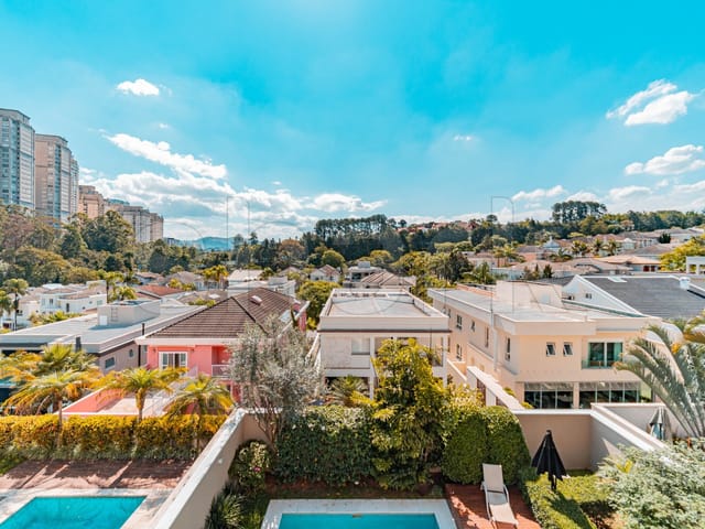 Casa com 560m² 4 quartos e 6 banheiros, à venda, no bairro Alphaville em Santana de Parnaíba