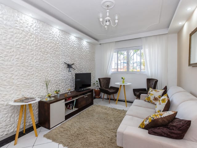 Casa com 250m² 3 quartos e 2 banheiros, à venda, no bairro Jardim das Imbuias em São Paulo