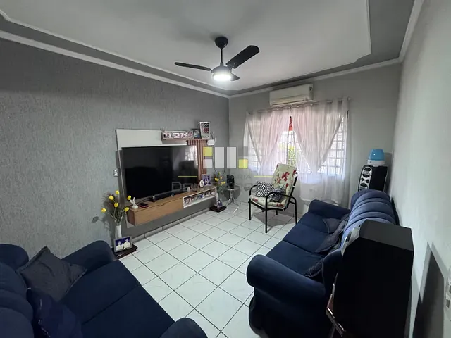 Casa com 300m² 3 quartos e 2 banheiros, à venda, no bairro Vila Santa Terezinha em Sumaré