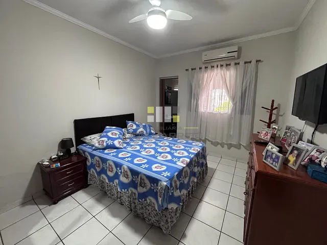 Casa com 300m² 3 quartos e 2 banheiros, à venda, no bairro Vila Santa Terezinha em Sumaré