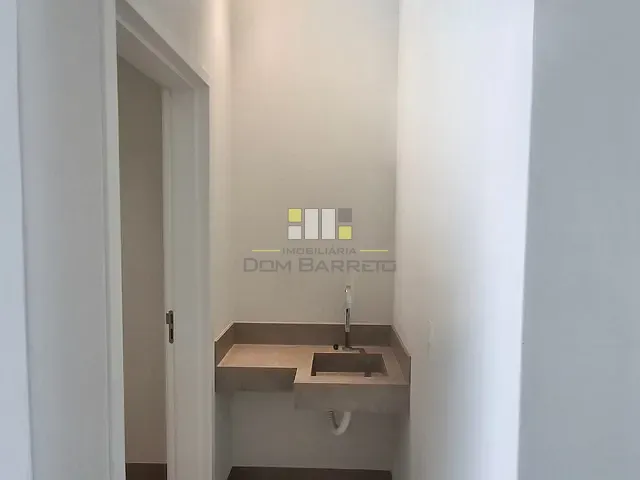Casa com 263m² 4 quartos e 6 banheiros, à venda, no bairro Residencial Portal do Lago em Sumaré