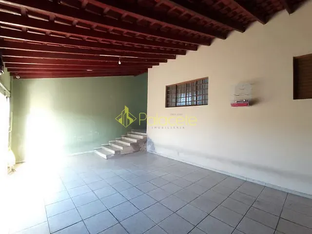 Casa 2 quartos e 2 banheiros, à venda, no bairro Residencial Maricá em Pindamonhangaba
