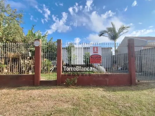 Casa 2 quartos e 1 banheiro, para alugar, no bairro Uvaranas em Ponta Grossa