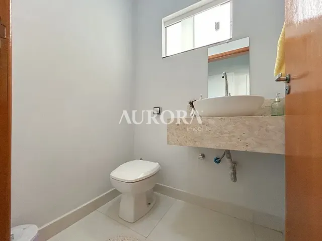 Casa com 262m² 3 quartos e 3 banheiros, à venda, no bairro Parque Taua em Londrina