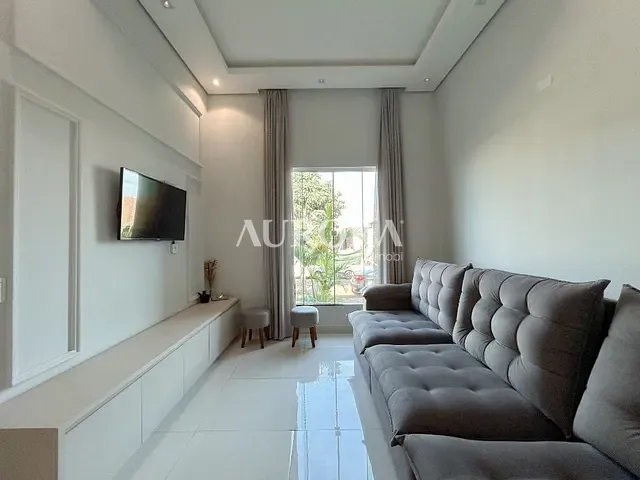Casa com 262m² 3 quartos e 3 banheiros, à venda, no bairro Parque Taua em Londrina